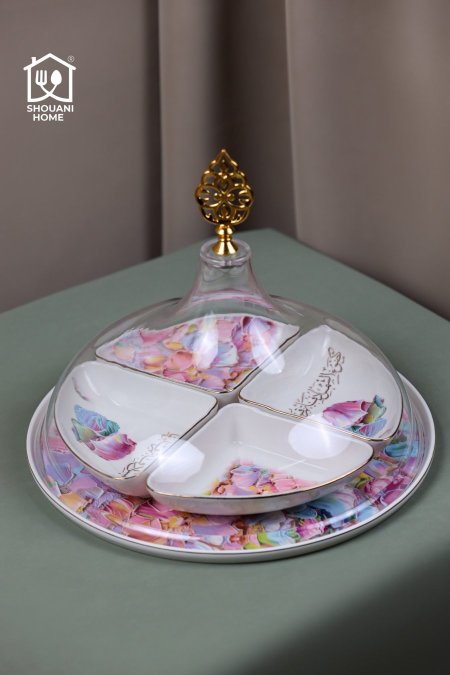 مضيفة مع 6 صحون مقسمة اوف وايت موردة زهري اطار ذهبي مع غطاء شفاف كتابة { كَضَوْءِ الشَّمْسِ أَدْفَأْتُمْ قُلُوبَنا }