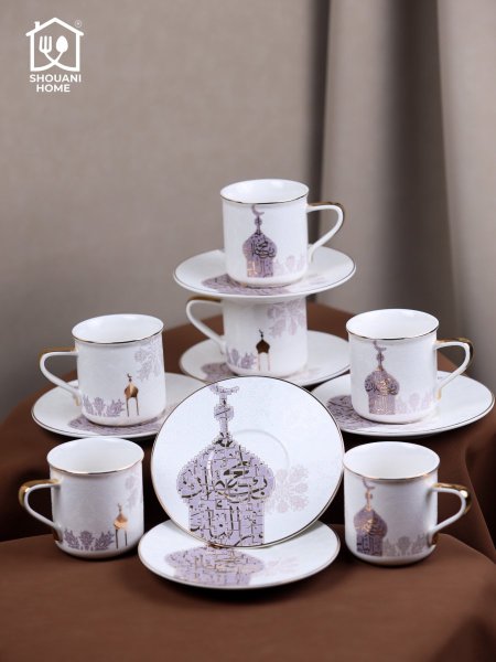 طقم 6 كاسات / فناجين / مجات شاي مع 6 صحون اوف وايت محزز ذهبي مرسم شكل مسجد كتابة ( بالمحبة )