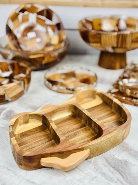 مضيفة خشب بني موشح مقطع 3 خانات شكل دودة