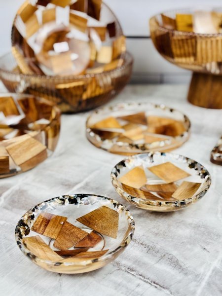 زبدية ريزن مع خشب بني غامق 12CM