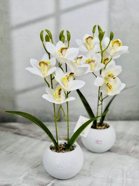 قوار ورد بورسلان ابيض 35CM