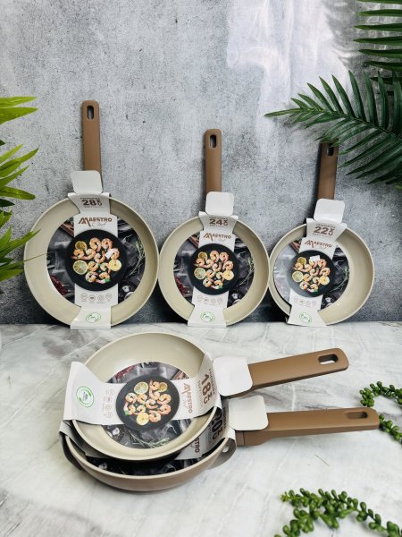 قلايات جرانيت ثقيل مع يد عضم maestro chef