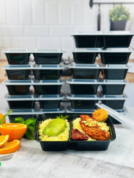 تبروير أكل بلاستيكي مع أغطية وعلب طعام TakeAway قطعة 12 شكل مستطيل قسمين