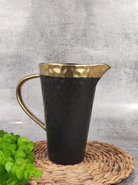 فازا هندي بورسلان اسود مع يد على شكل شاف