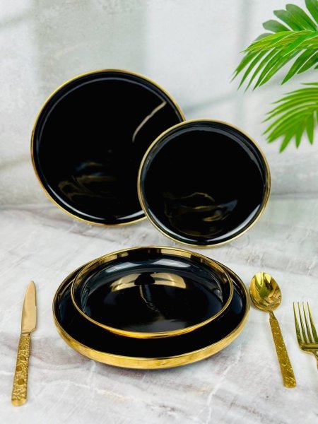 طقم صحون أسود حز ذهبي عريض 18 قطعة