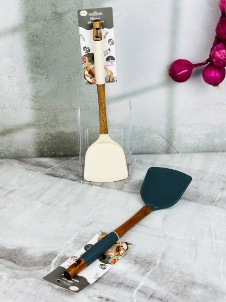 مغرفة سيليكون يد خشب غامق اطار سيليكون مجراد