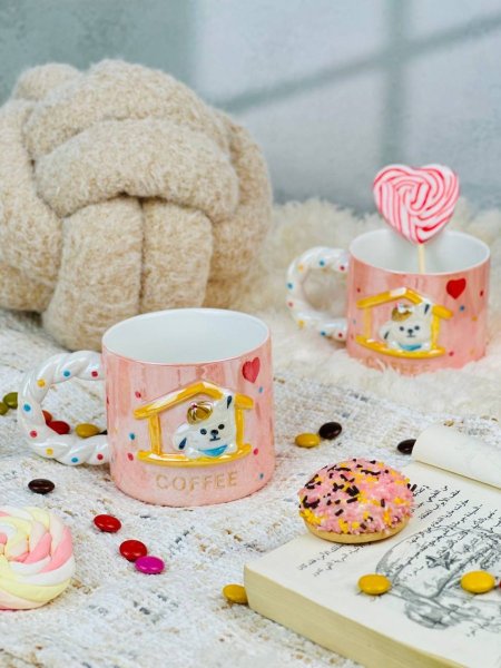 مج بورسلان مرسم مع يد منقطة