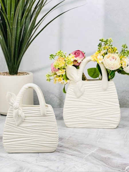 فازا بورسلان كلاسيكي شكل شنطة محزز مع يد قطعتين